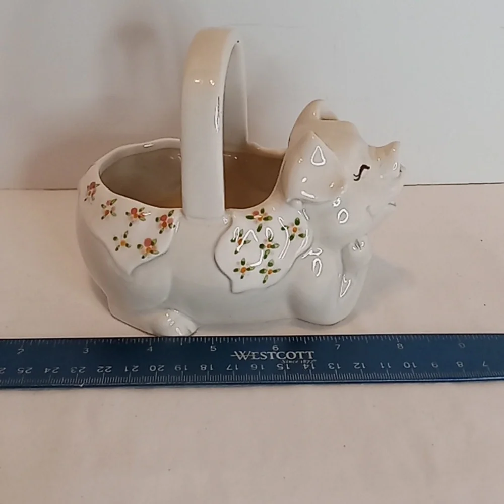 3 Piece Bundle Vintage Fritz And Floyd Laughing Pig Basket & Salt And Pepper Set